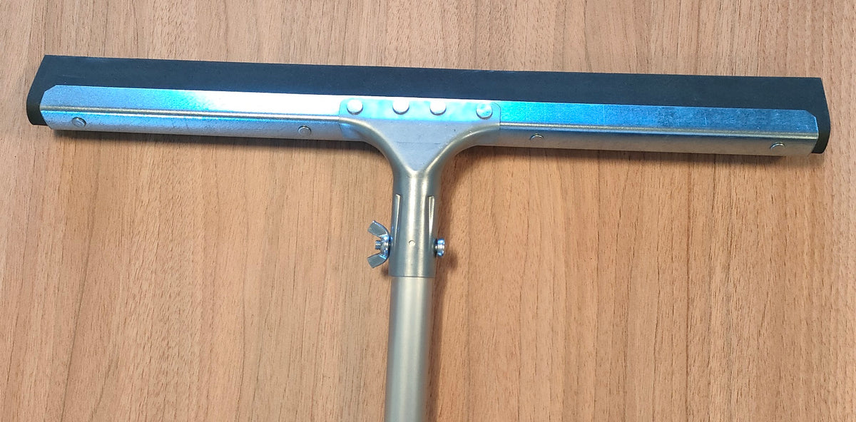 Zbierak do podłóg wzmocniony z gumą syntetyczną 75 cm, czarny