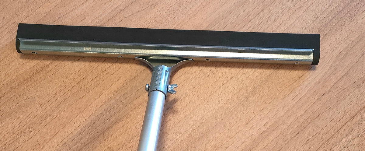 Zbierak do podłóg wzmocniony z gumą syntetyczną 45 cm, czarny